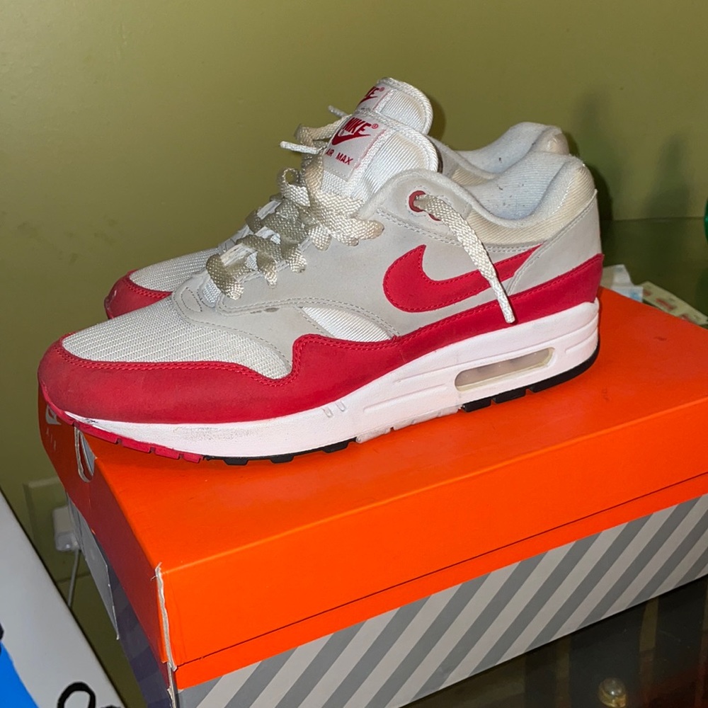 Anniversary air max 1 size 9